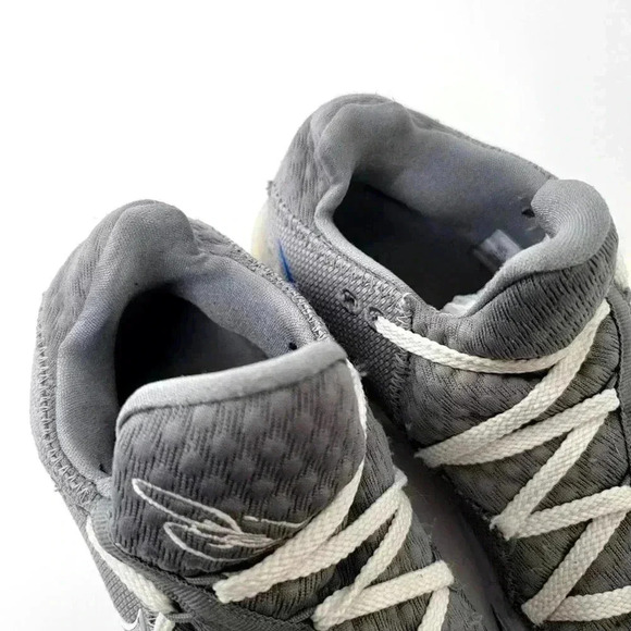 Nike LeBron 17 Low 'Particle Grey' - 10.5 - Picture 8 of 9